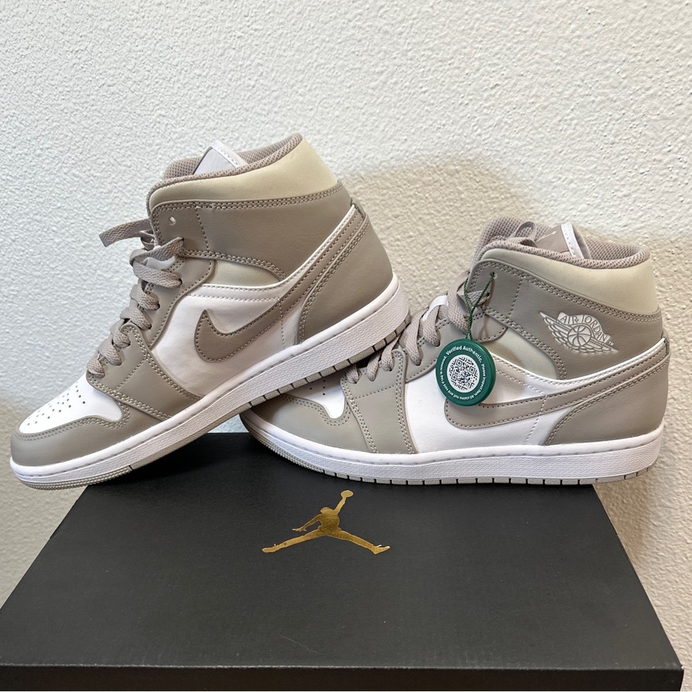 Nike Air Jordan 1 Mid Linen